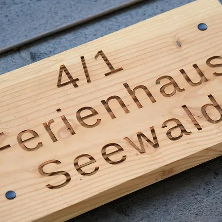 Ferienhaus Seewald 度假居 Seewald